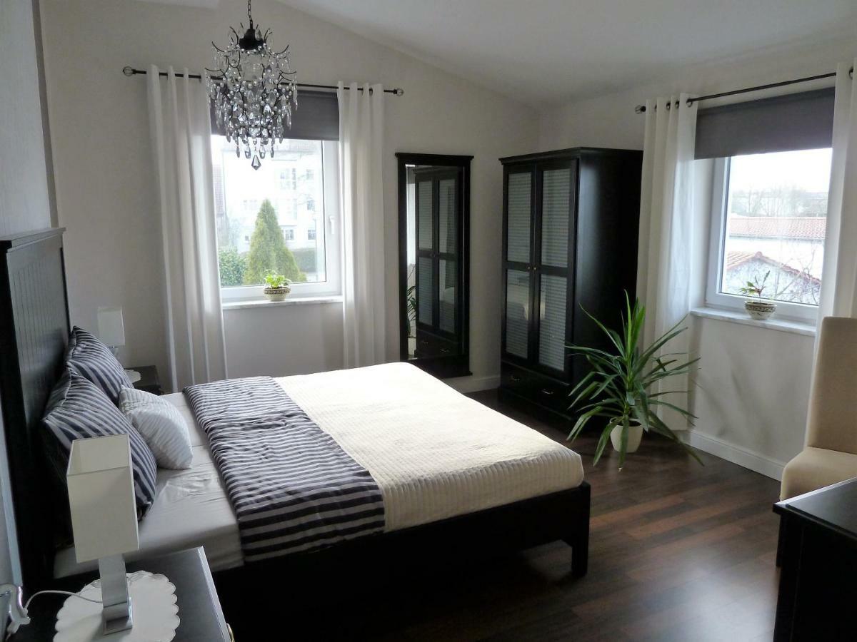 Schedler Apartment Gerbrunn Bagian luar foto